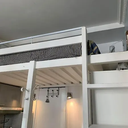 Апартаменты Studio A Proximite De La Tour Eiffel Париж